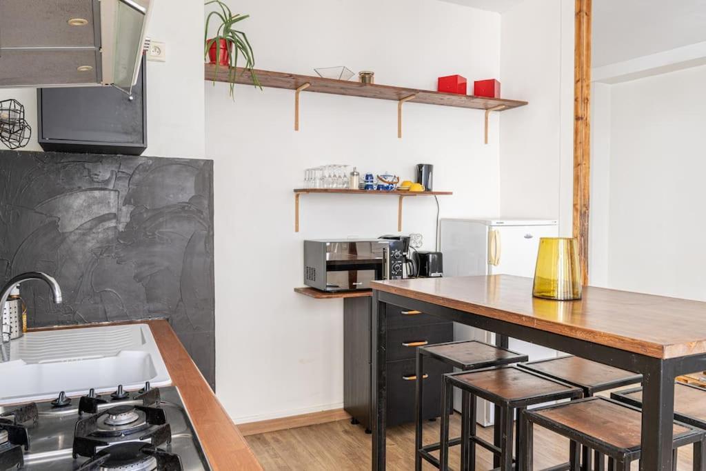 Apartamento Le Charmant Hello Palois-T2-Wifi Pau Exterior foto